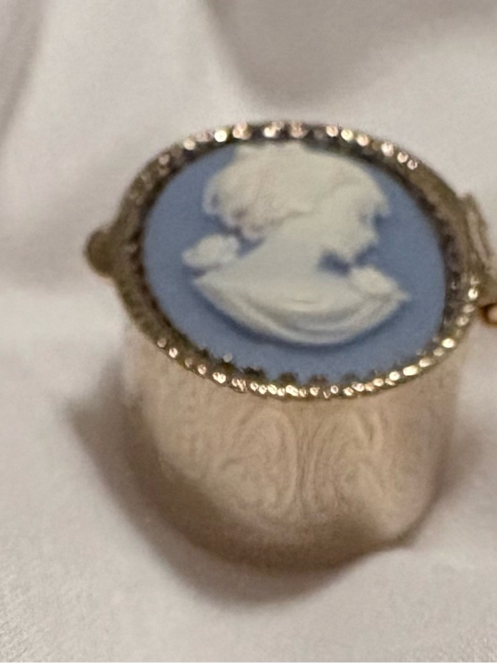 Vintage Blue, White, and Golden  Cameo Pill Box - Picture 2 of 8